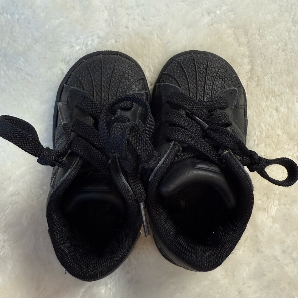 Adidas Baby Black Sneakers Size 6 - Picture 2 of 6